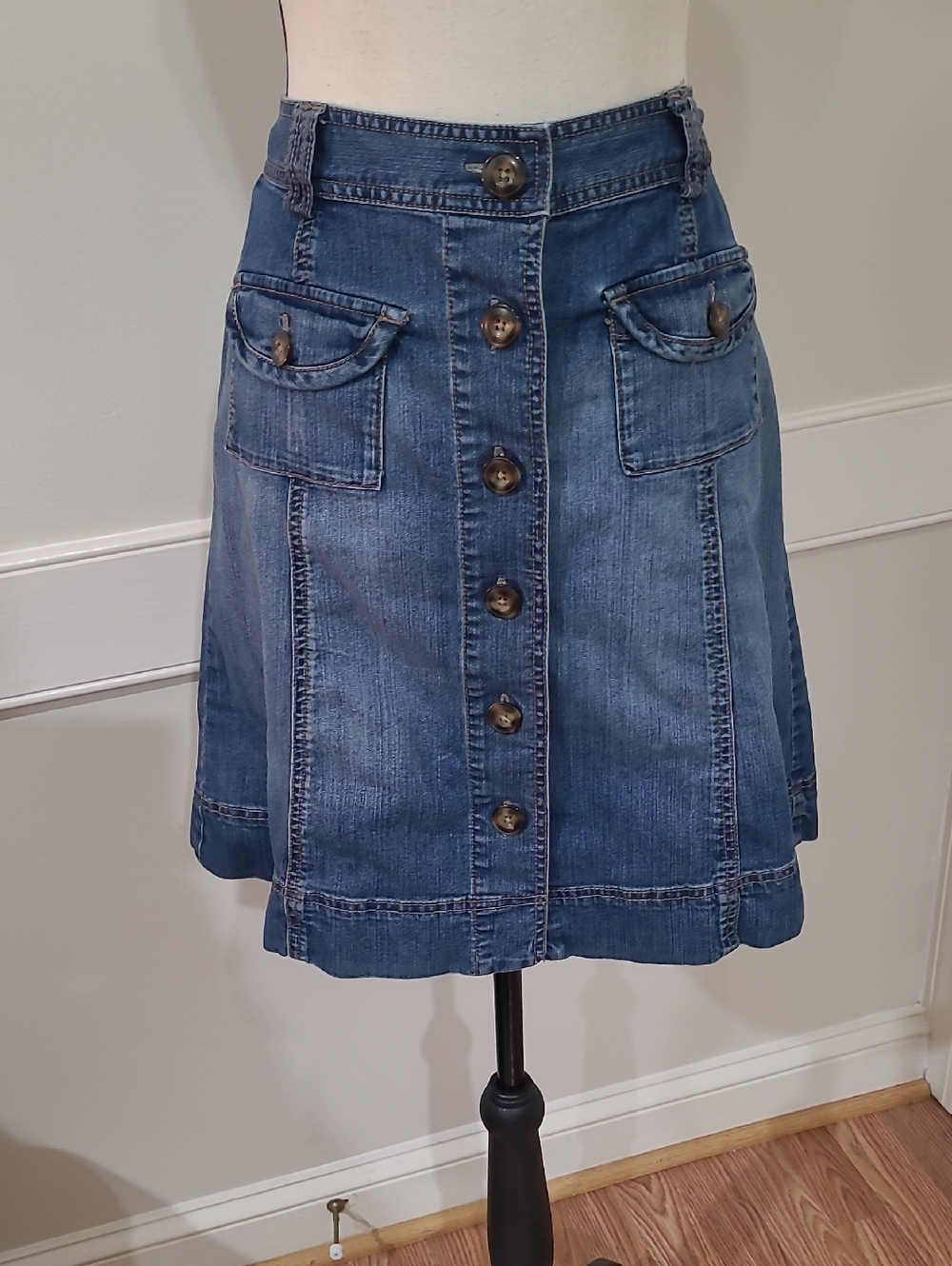 Talbots Blue Denim Button-Front A-Line Skirt - 8P - Picture 1 of 7